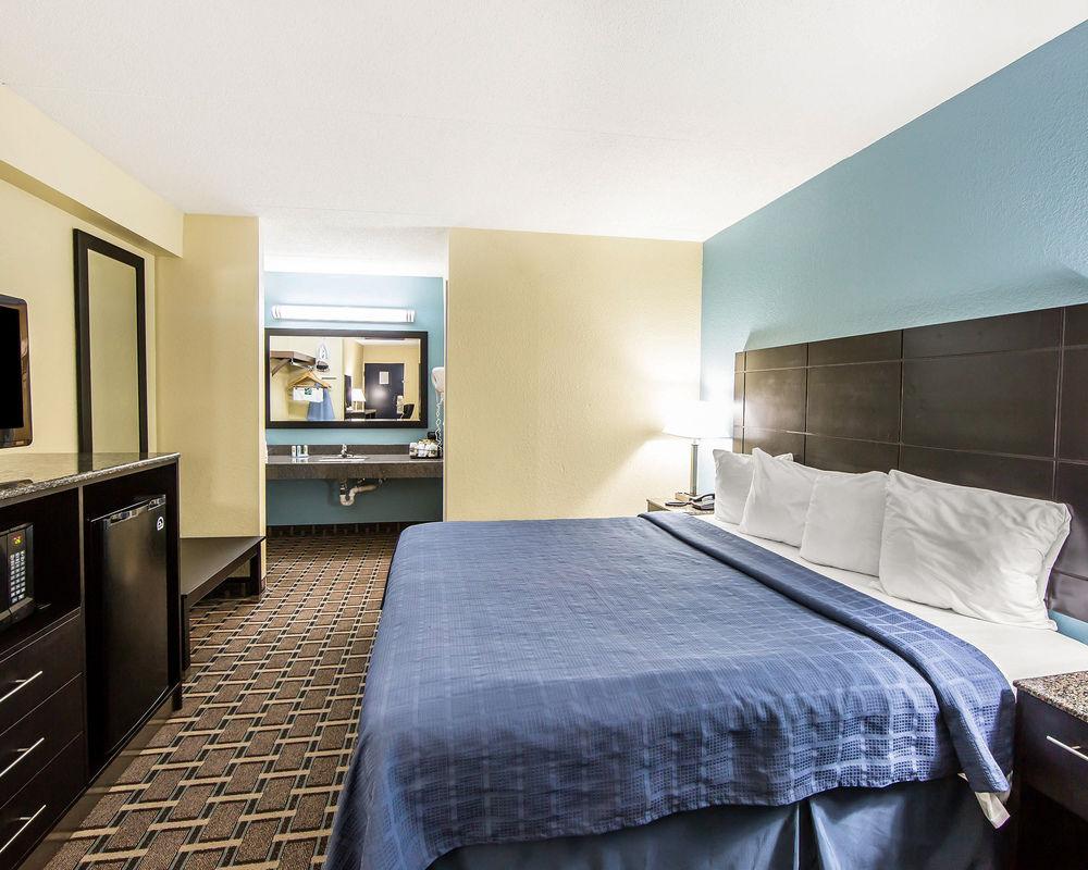 Oyo Hotel Knoxville Tn Cedar Bluff I-40 Extérieur photo
