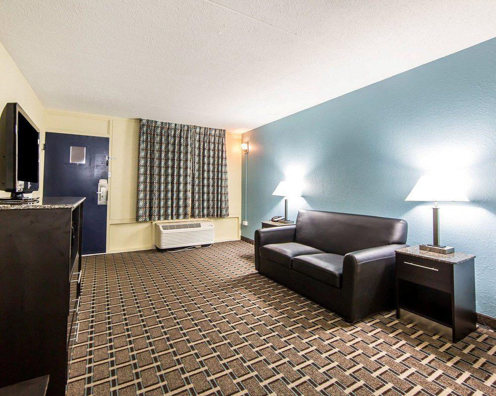 Oyo Hotel Knoxville Tn Cedar Bluff I-40 Extérieur photo