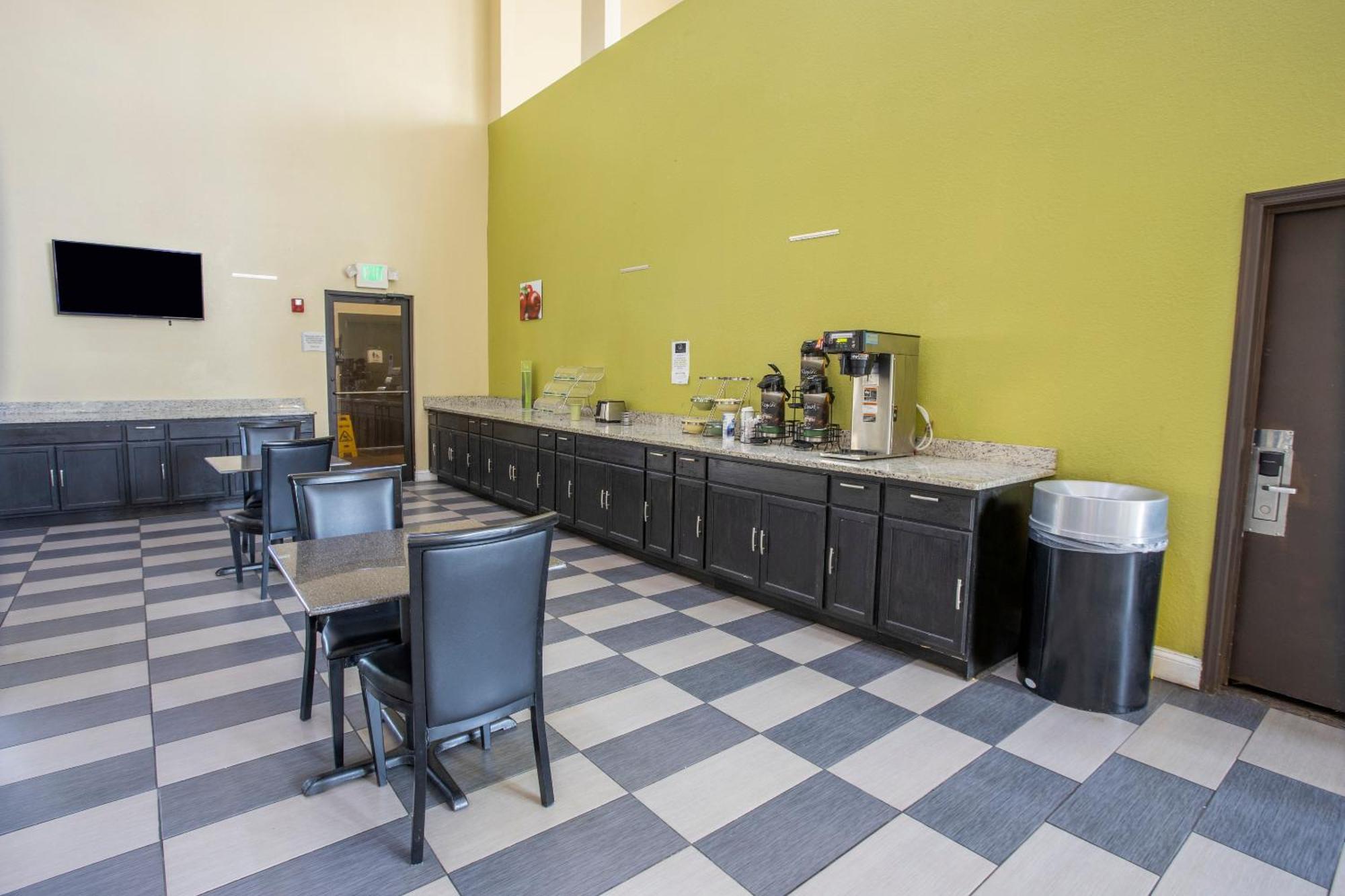 Oyo Hotel Knoxville Tn Cedar Bluff I-40 Extérieur photo
