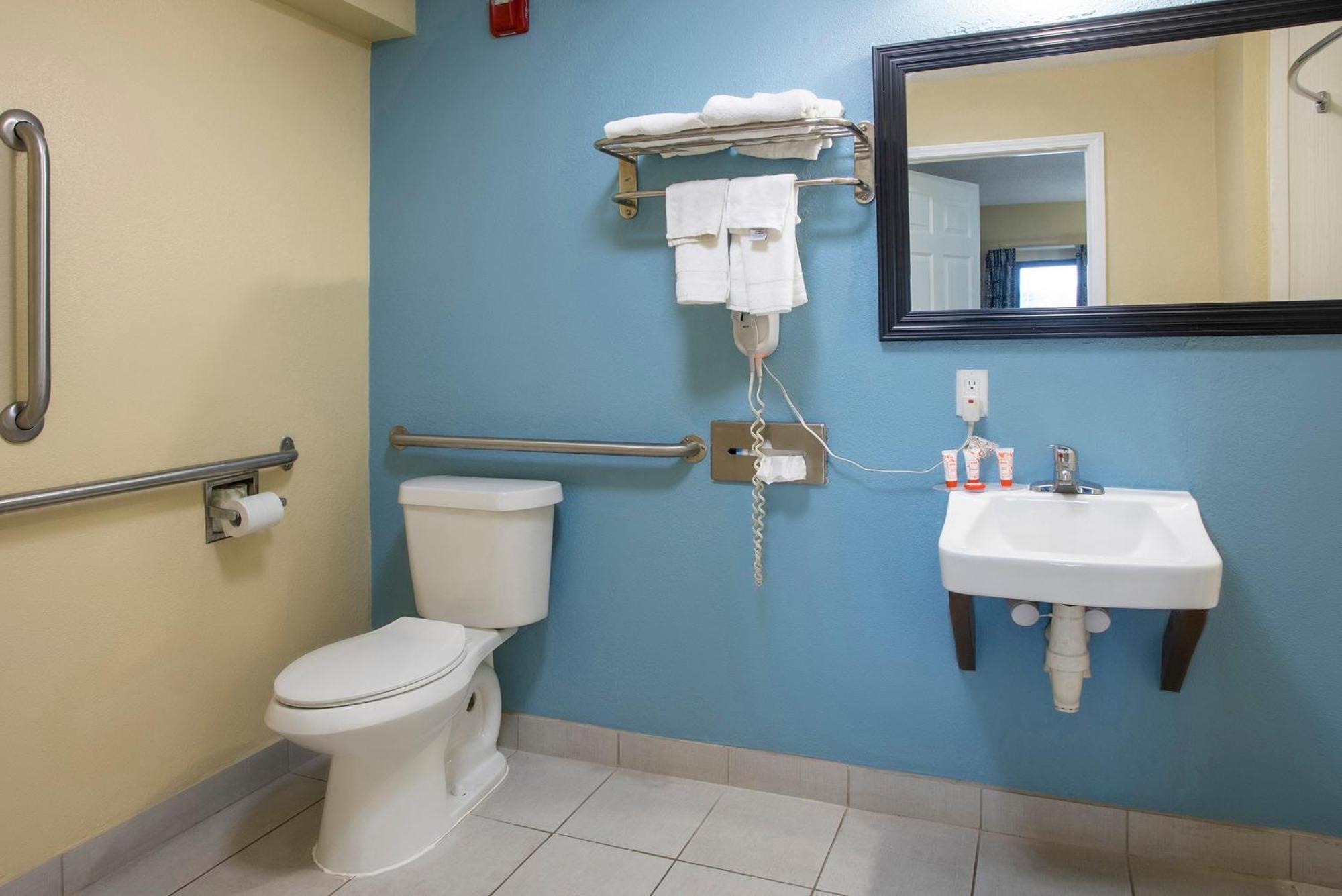 Oyo Hotel Knoxville Tn Cedar Bluff I-40 Extérieur photo