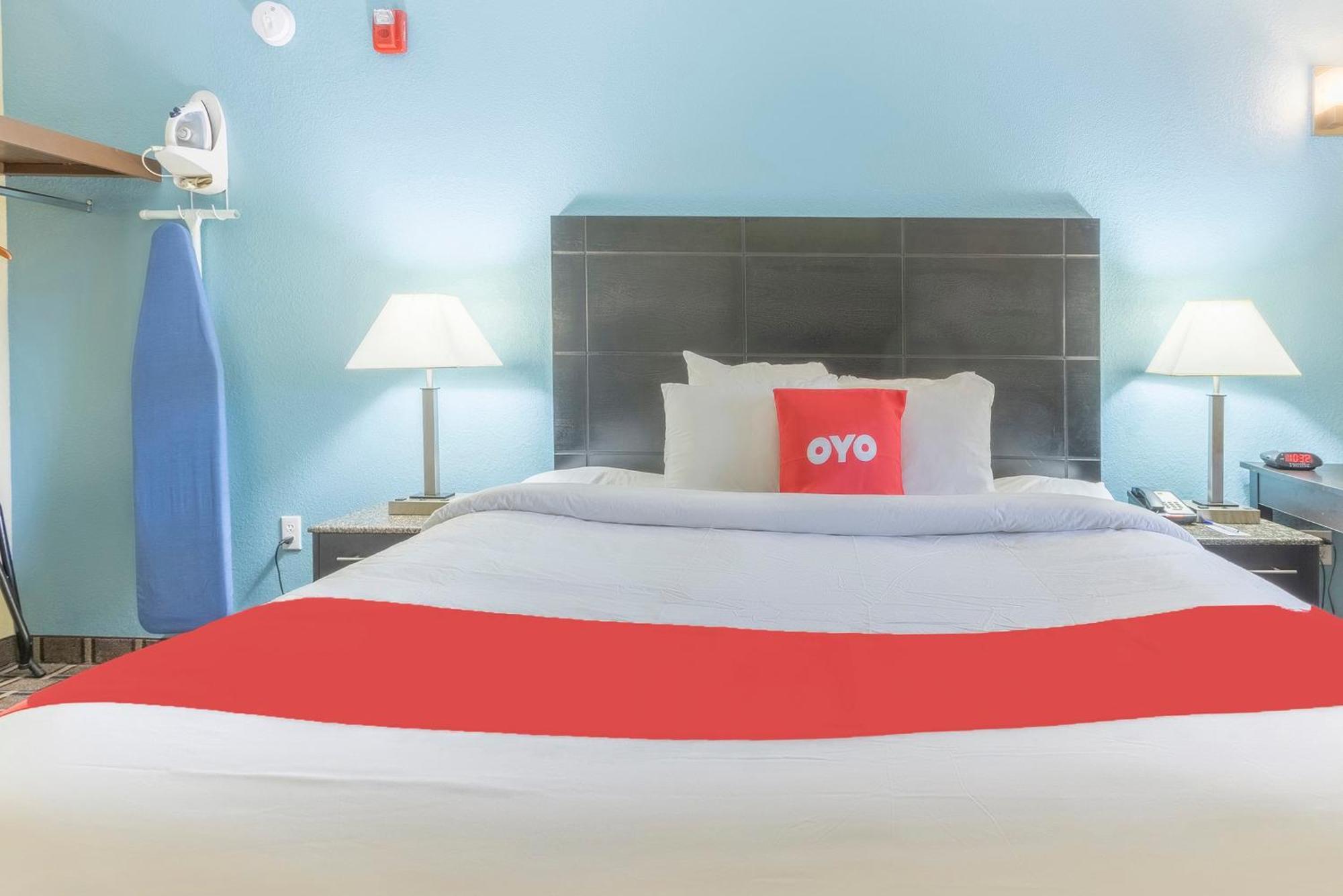 Oyo Hotel Knoxville Tn Cedar Bluff I-40 Extérieur photo