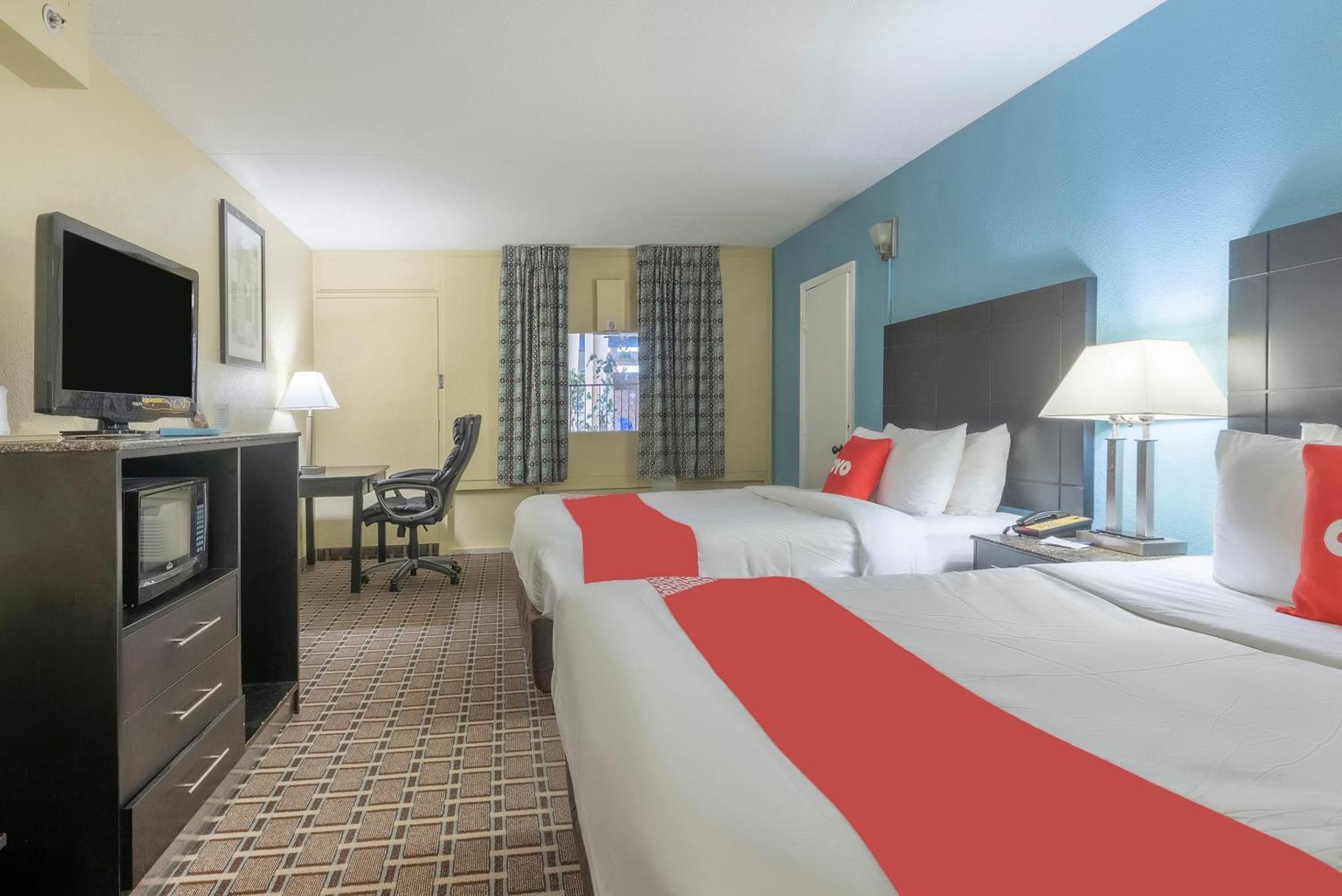 Oyo Hotel Knoxville Tn Cedar Bluff I-40 Extérieur photo