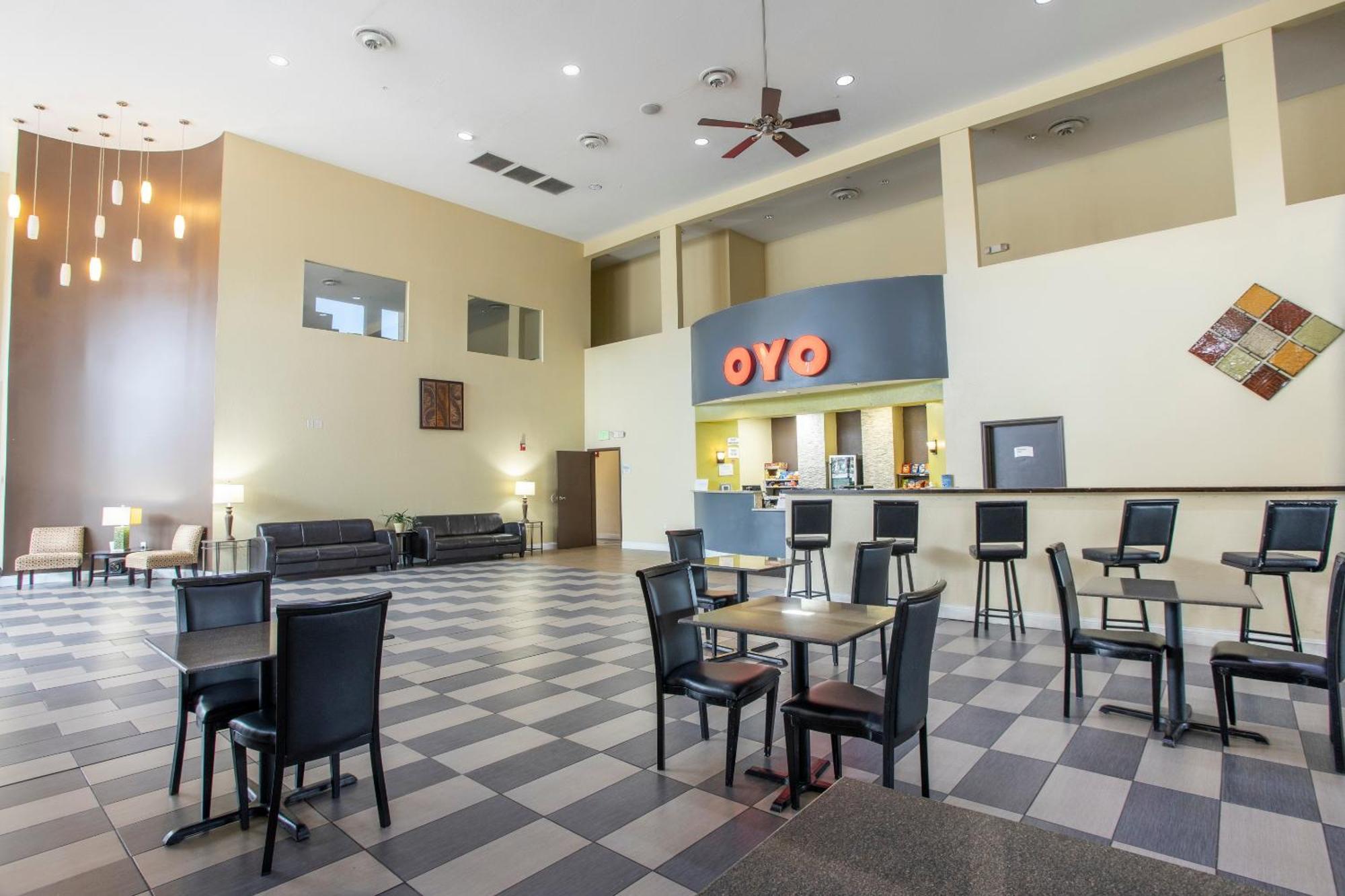Oyo Hotel Knoxville Tn Cedar Bluff I-40 Extérieur photo