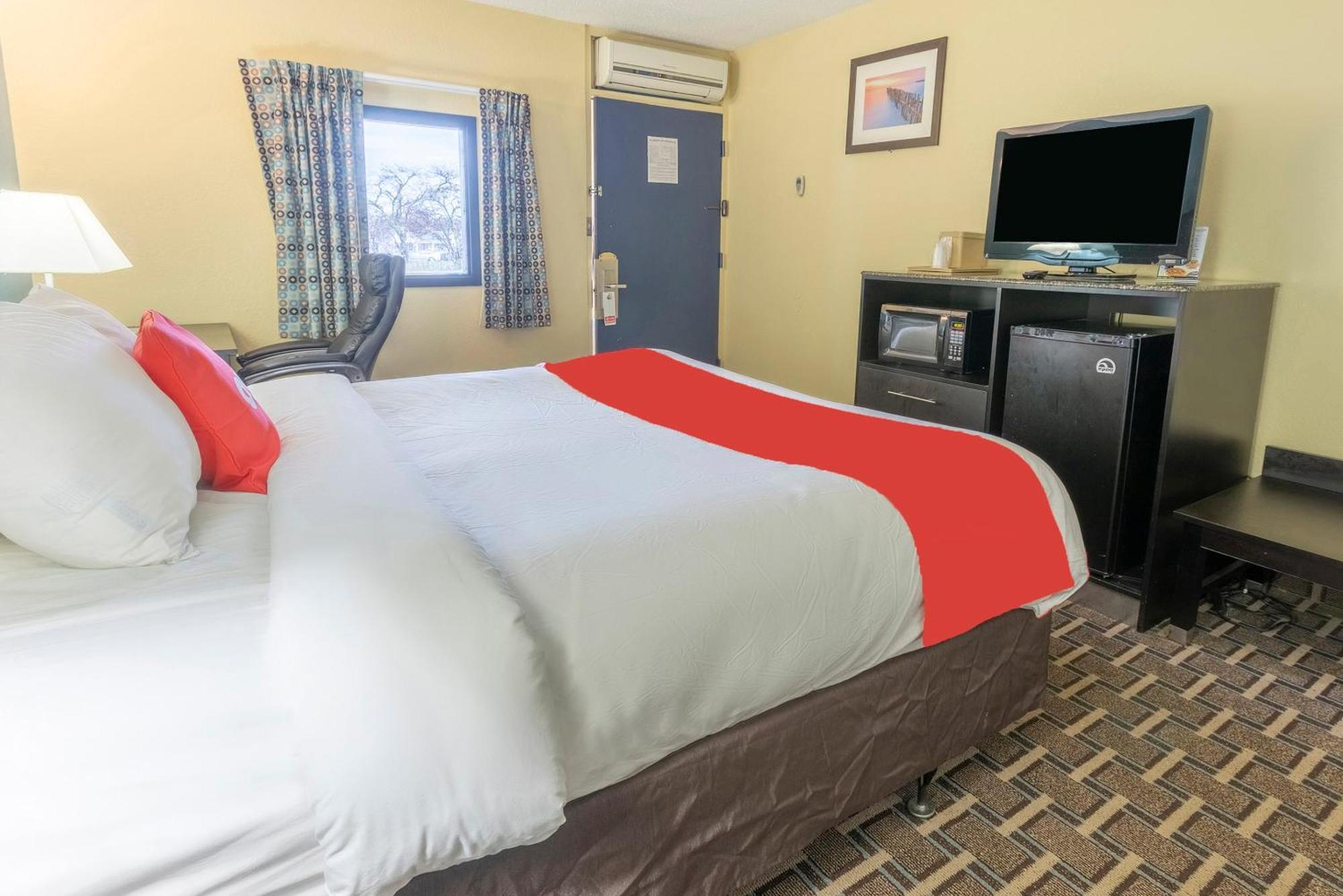 Oyo Hotel Knoxville Tn Cedar Bluff I-40 Extérieur photo
